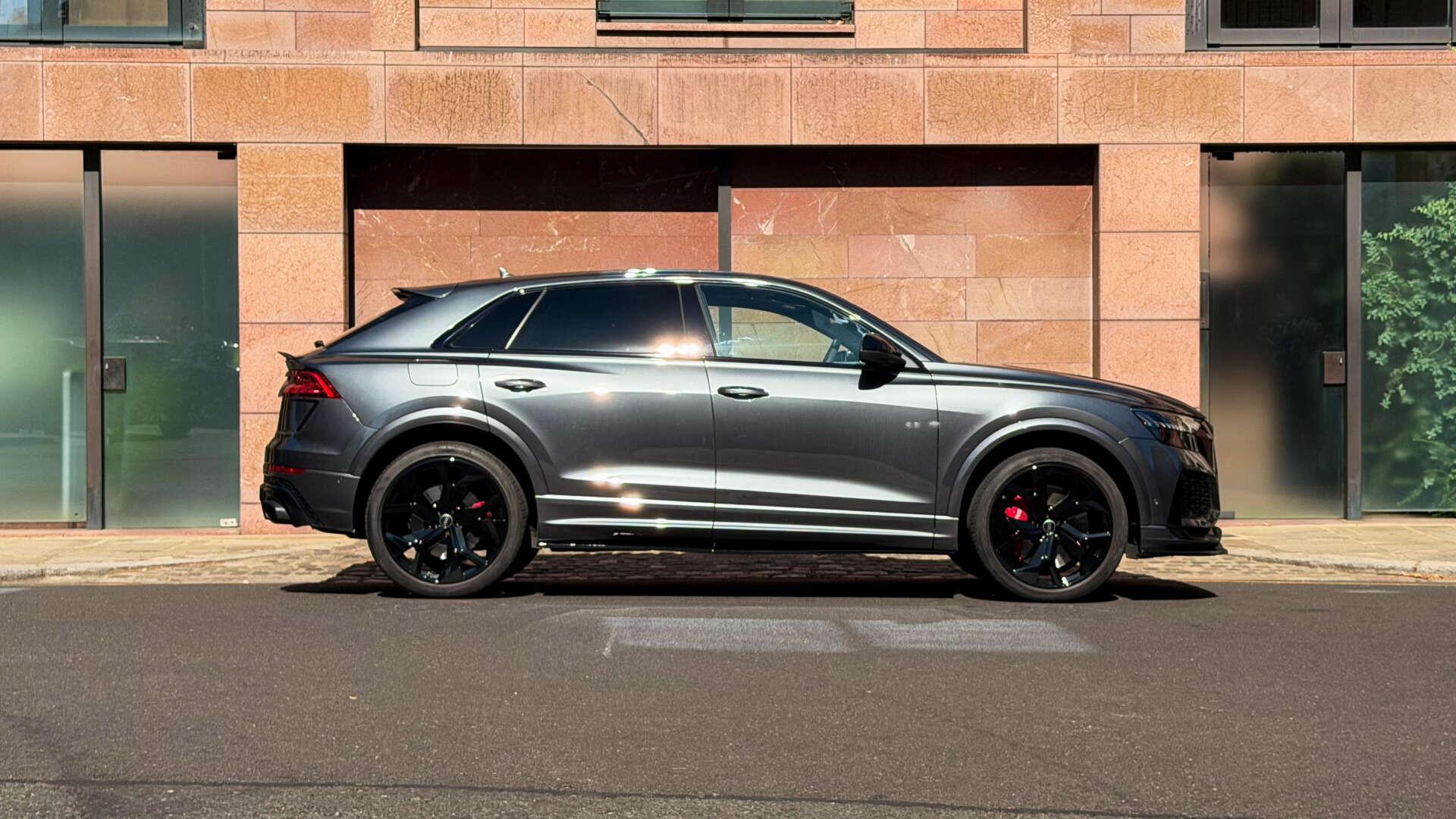Image of AUDI Q8